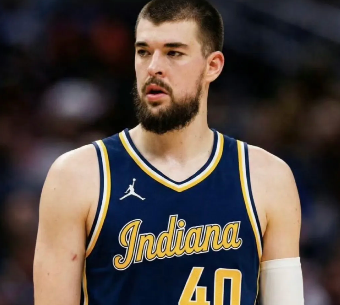 华体会官方网站-洛城第一中锋离队！终于还是走了，伦纳德彻底单打！